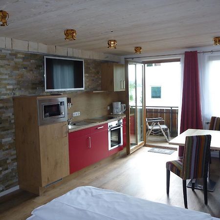 Gaestehaus Guggomos "Das Allgaeustyle" Füssen Esterno foto