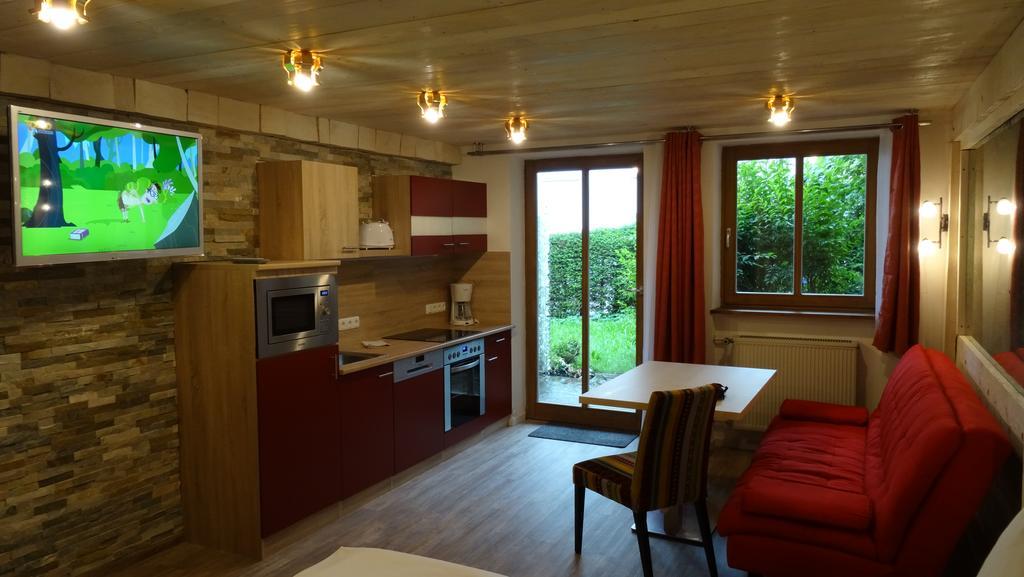 Gaestehaus Guggomos "Das Allgaeustyle" Füssen Esterno foto